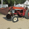 International 560 Diesel Tractor w/ Westendorf Loader