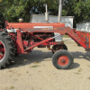 International 560 Diesel Tractor w/ Westendorf Loader