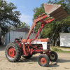 International 560 Diesel Tractor w/ Westendorf Loader